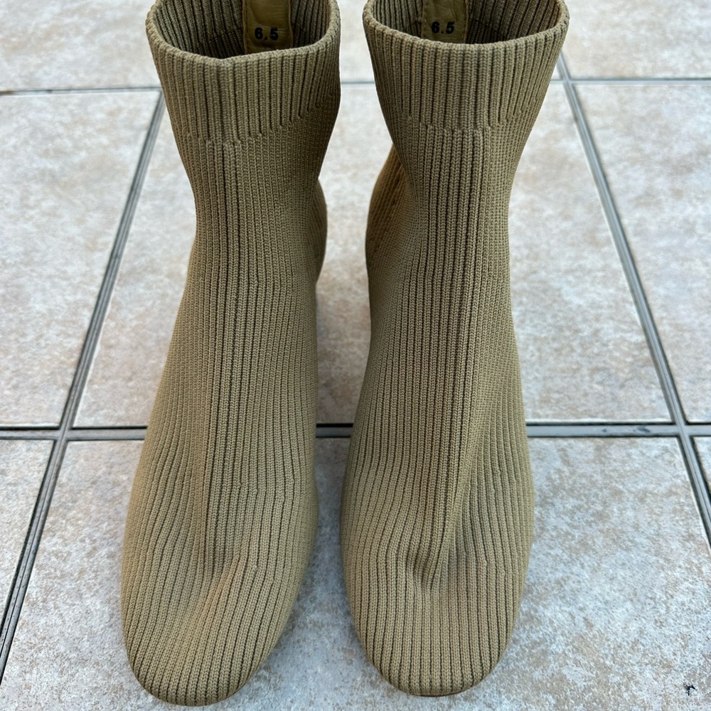 Everlane The Glove Boot - Picture 4 of 16